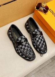 Picture of Louis Vuitton Shoes _SKULVsz38-45HY011513156